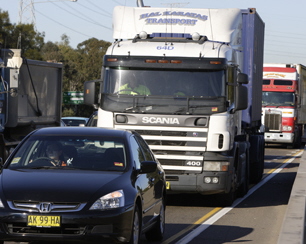 road_safety_sharing_roads_with_trucks